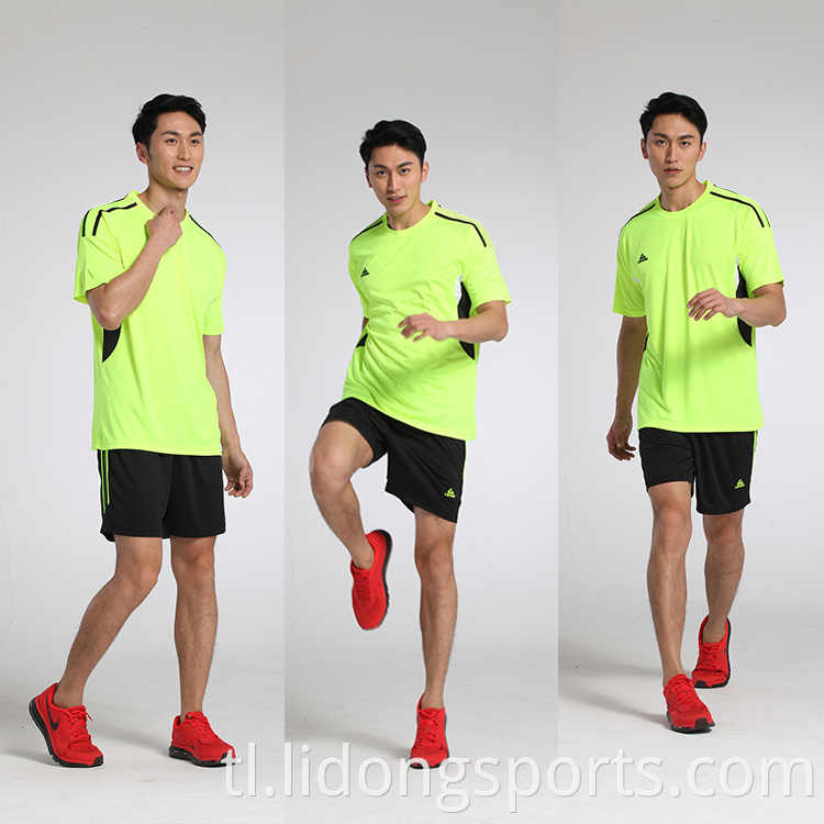 Pakyawan blangko generic football jerseys disenyo ng iyong sariling soccer jersey